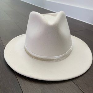 FREYA ivory sycamore hat